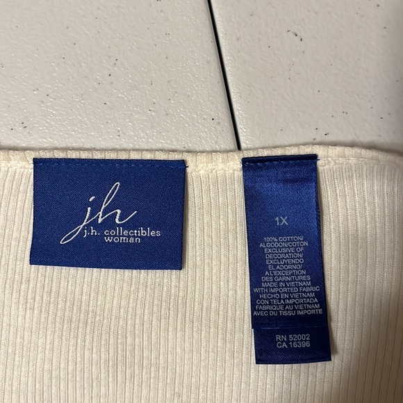JH Collectibles sweater set. White with bead trim. . Sz 1x - Picture 2 of 7